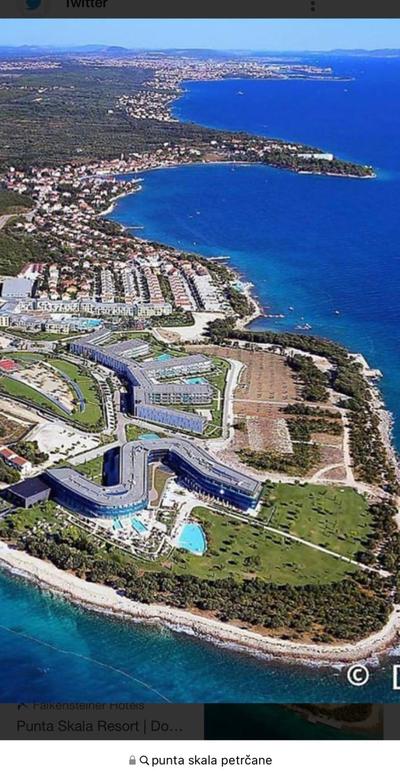 Sunny apartman u resortu, Petrčane, apartman za 4, AKCIJA!
