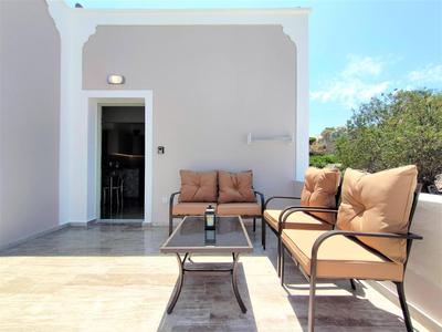 Studio Elpida Santorini