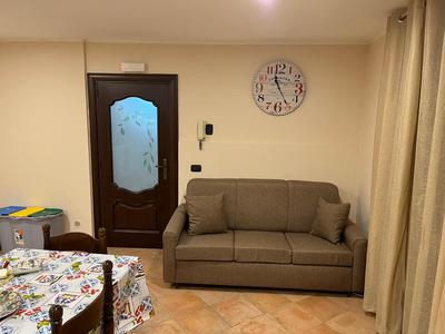 Leontini house