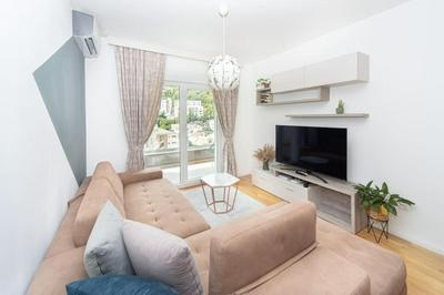 TwoBedroom lux apartment +garage