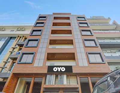 Capital O Mt Corporate Stays Near Iskcon Temple Noida