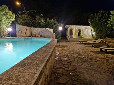 Casa Villa con Piscina