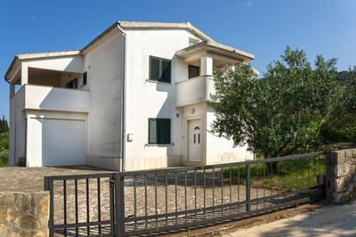 Apartment Mandalina House