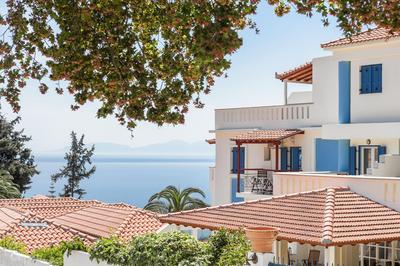 Stafylos Suites & Boutique hotel