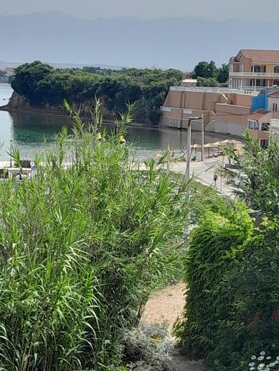 Apartments Delfin with seaview 100 meters from the sea - by TA Leut Agency