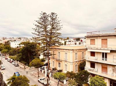 Ad Solem, city apartment