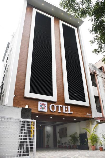 Otel
