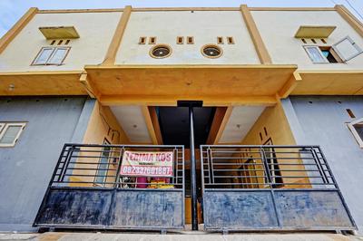 Hotel O Lili Kost SyariahNearKetapang Royal City