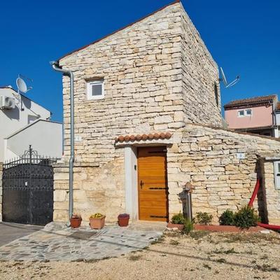 Stone House Mate