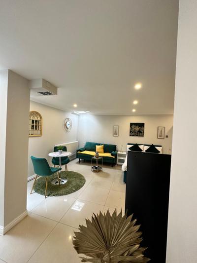 Luxury Studio Apartment