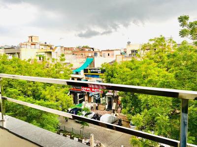 Qotel Hotel Rajouri Garden I Near Metro I Spacious Rooms I Friendly Staff I Most Preferred Hotel In Rajouri