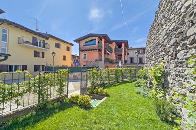Henry-Historic Center 300m From Lake - Happy Rentals
