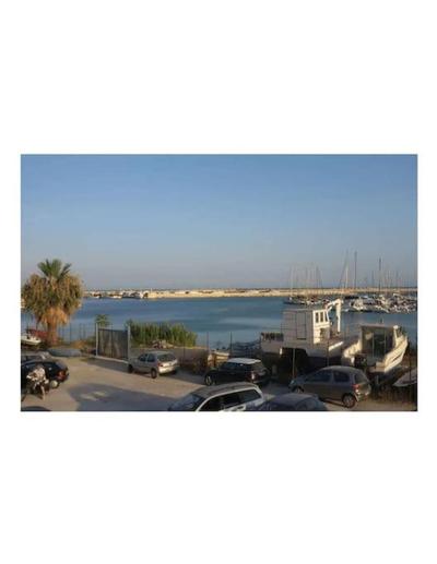 Monolocale vista mare