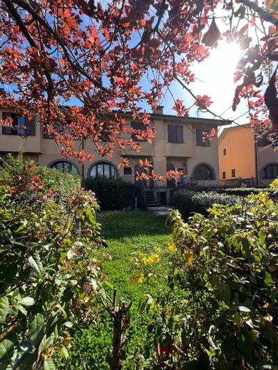 Casa Pruno Rosso