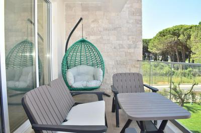 White Moon Apartments