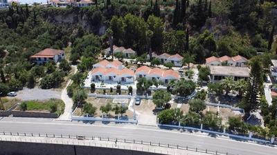 ARTAKi R APARTMENTS