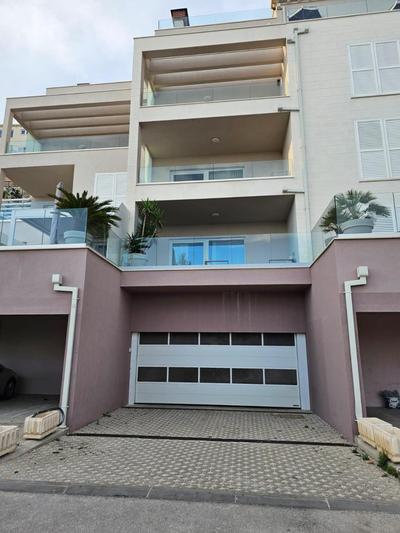 Luxury Apartment Moobl - Free parking
