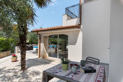 Villa Hope Apartments