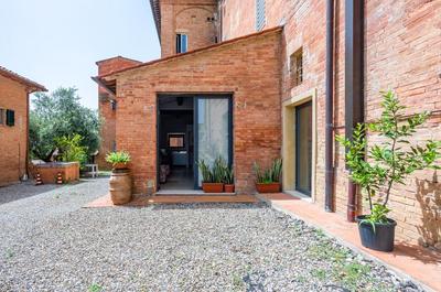GuestHost - Porta Romana Studio & Apartment with Parking