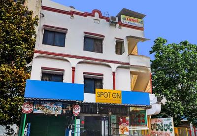 SPOT ON Sri Sai Lohith Lodge Near Secunderabad Railway Station