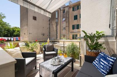 Camellia- Cozy apartment (Bacvice beach, center)