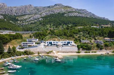 Seafront Villa Kiara with 5 en-suite bedrooms in Omiš