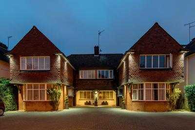 Martel Guest House Free Parking
