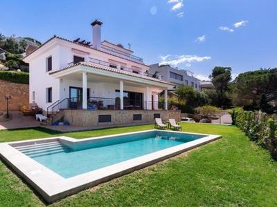 REF. 84 VILLA MONTE CASTILLO