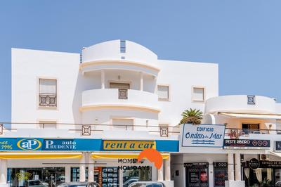 #180 T2 Ondas do Mar by Home Holidays
