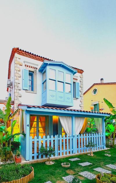 Banana Alaçatı Food & Stay - Adults Only