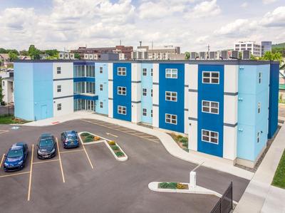 Grand Monarch! Best for Extended Stays!