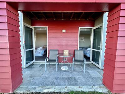 Pinnacle Apartment