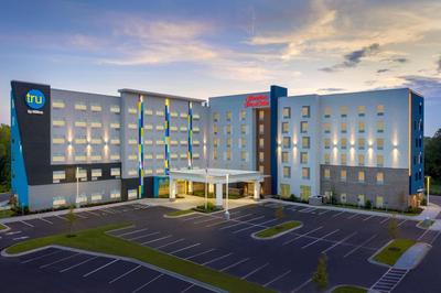 Tru By Hilton Charlotte Airport Lake Pointe