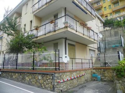 Monolocale n 1 vicino al centro con dehor