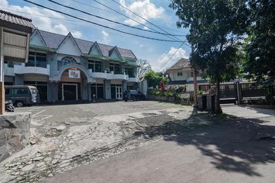 Dequr Hotel Dipati Ukur Mitra RedDoorz