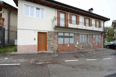 Graziosa casetta per vacanze tra le montagne