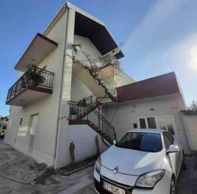 Spacious apartment Matej near the sea