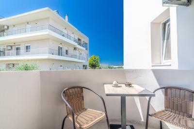 Elegant Suite 3 Near the Beach