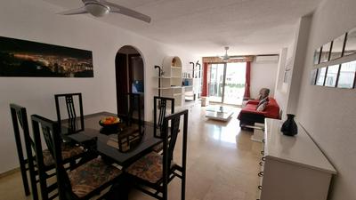 Ático con terraza y 2 habitaciones en casco antiguo