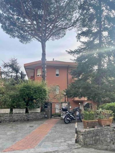 San Michele di Pagana with parking