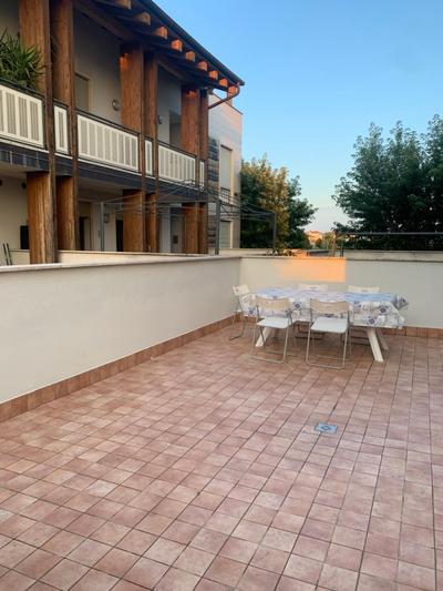 MAX’S RESIDENCE