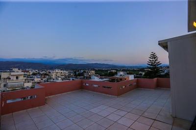 Penthouse, with huge veranda and barbecue.