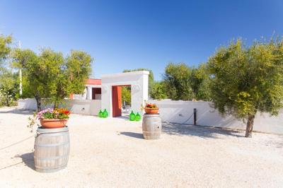 Tenuta Amostuni-Country House