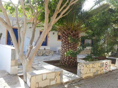 Stefanos Apartments