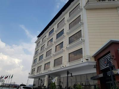 STwin Hotel