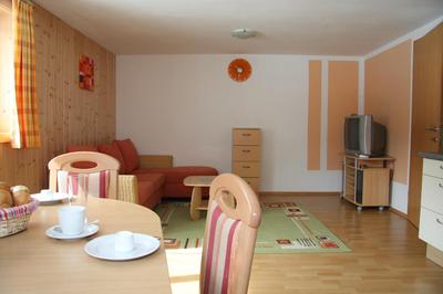 Haus Lutea