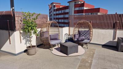 P4T Luxus Family 3 bedroom with Pool, tennis court and sauna
