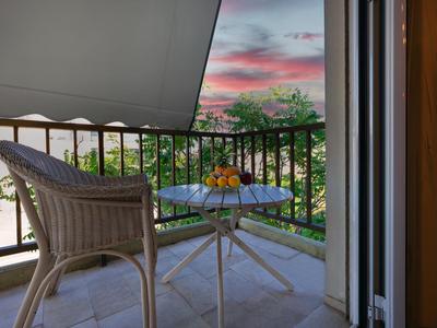 Metro Katechaki 3bd view apartm.