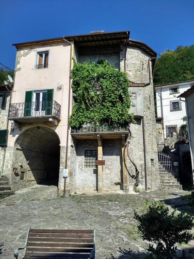 Casa nell'arco