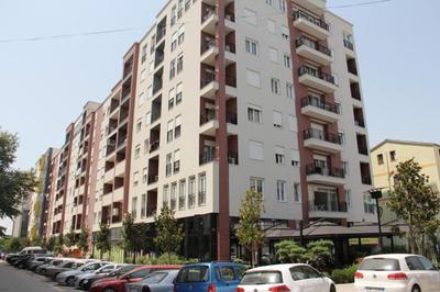Roes Apartments